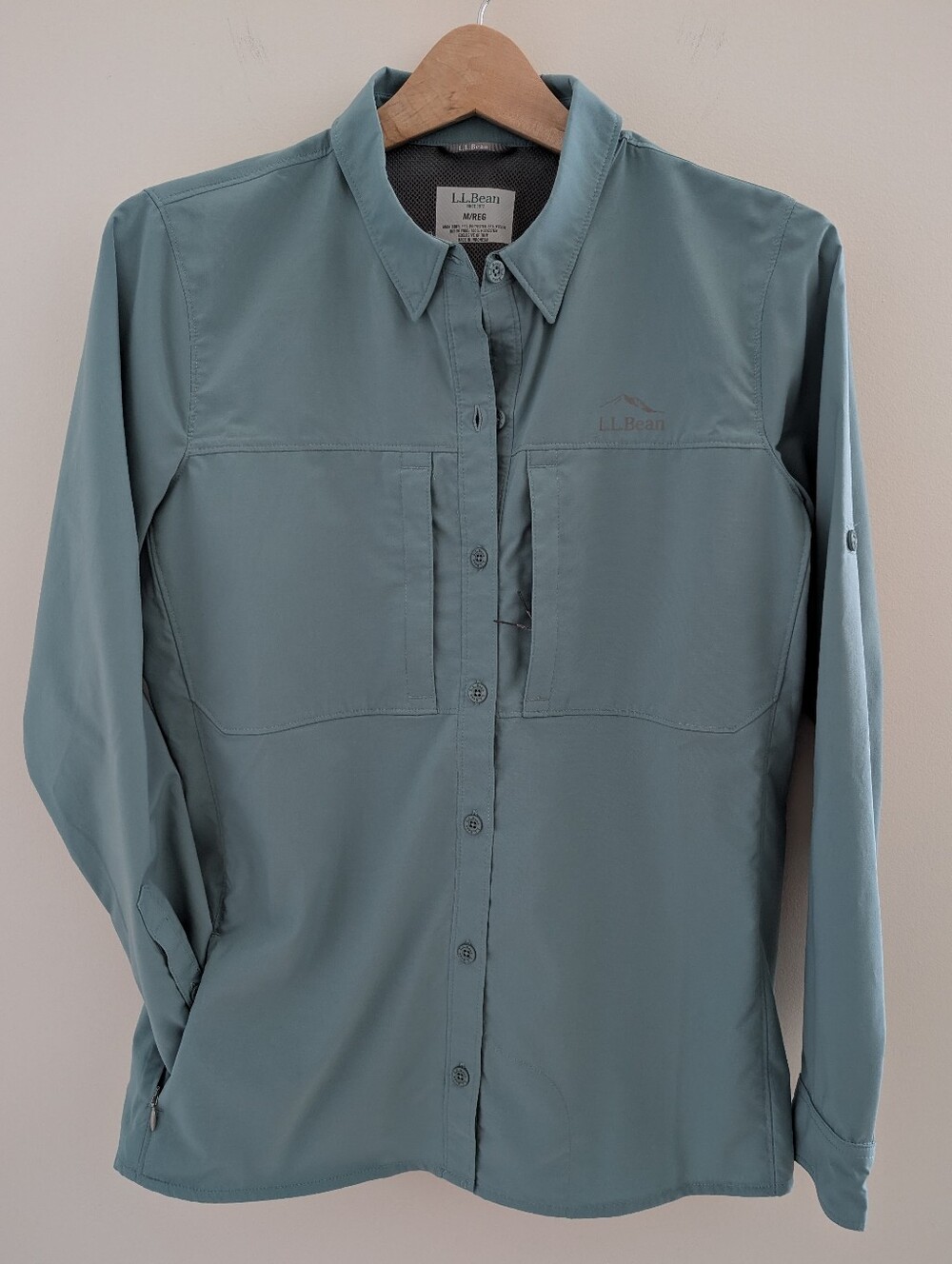 NEW L.L. BEAN Long Sleeve Breathable Vented Hiking Travel  Shirt Women's M Sage